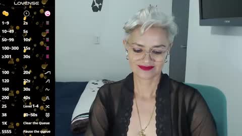 Snapshot of scarlett_paris chatting on March 5, 2:46 am Scarlett online show from March 5, 2:46 am