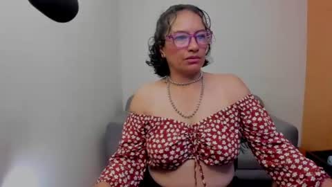 Scarlett sax online show from June 10, 11:35 pm
