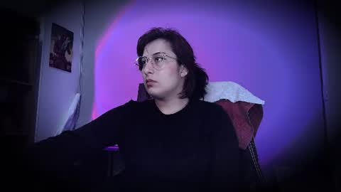 Snapshot of scarlett_sen chatting on June 9, 2:06 pm Mistress Scarlett online show from June 9, 2:06 pm