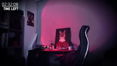 Snapshot of scarlett_sen chatting on June 12, 1:43 pm Mistress Scarlett online show from June 12, 1:43 pm