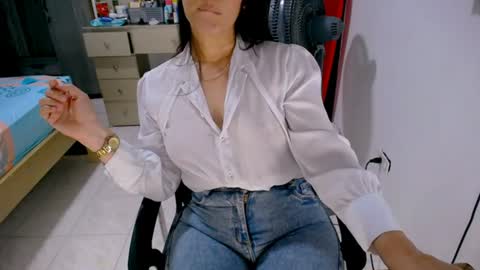 scarlet online show from June 27, 4:23 pm