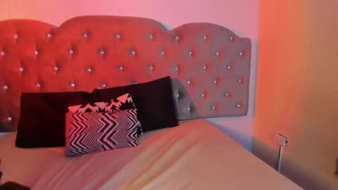 scarlett_venom_ online show from April 28, 8:25 pm
