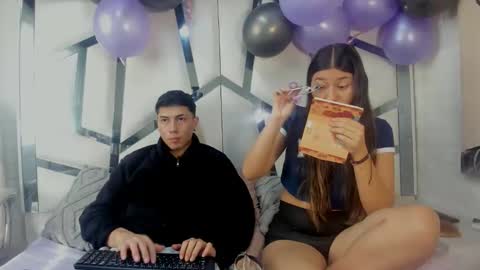 Scarlett and Lucas online show from February 4, 1:17 pm