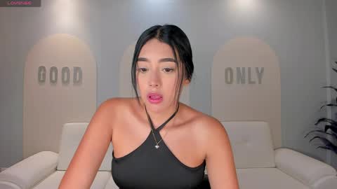 Snapshot of scarlettblaze1 chatting on May 4, 12:01 pm Sacrlett Blaze online show from May 4, 12:01 pm