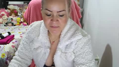 Snapshot of scarletteowens chatting on January 10, 10:39 am Scarlette online show from January 10, 10:39 am