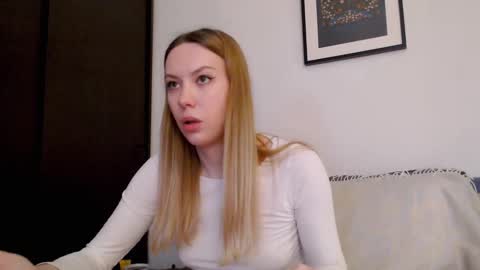 Scarlett online show from January 18, 1:04 pm