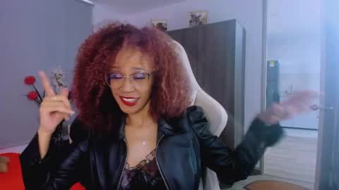 Snapshot of scarlettmalbec chatting on April 28, 9:31 pm Scarlett online show from April 28, 9:31 pm