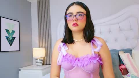 Snapshot of scarlettpetrovaa chatting on June 20, 11:24 am Scarlett Petrova online show from June 20, 11:24 am