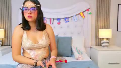 Snapshot of scarlettpetrovaa chatting on June 27, 4:34 pm Scarlett Petrova online show from June 27, 4:34 pm