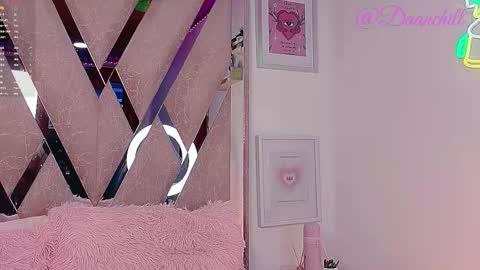 Snapshot of scarlettrusso1 chatting on September 19, 12:06 pm Scarlett online show from September 19, 12:06 pm