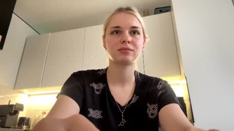 Scarlett online show from July 7, 2:21 pm