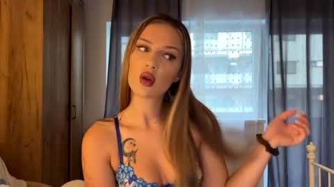 ScarlettSmithz online show from July 17, 3:24 am