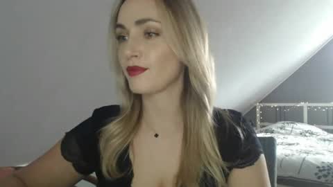 ScarlettxBlonde online show from May 31, 2:13 pm