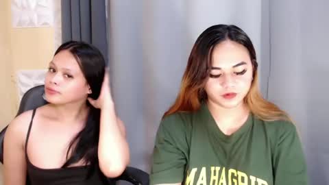 Snapshot of scarletvamp chatting on July 31, 12:43 am scarletvamp online show from July 31, 12:43 am