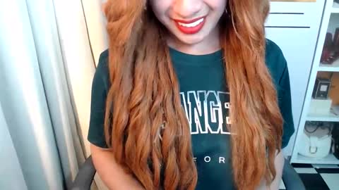 Queen Scarlet online show from March 7, 7:27 am