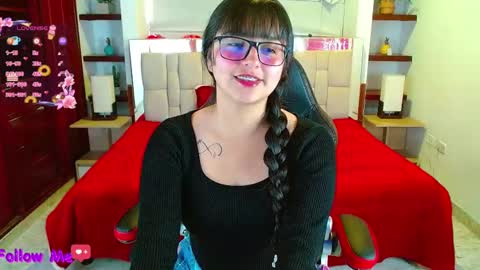 scarllet online show from March 10, 12:04 pm