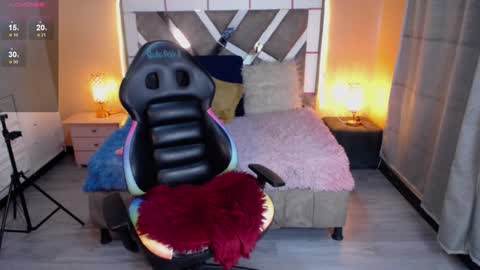 Scarllett online show from December 19, 7:40 am