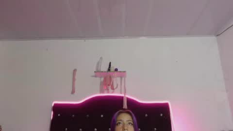 Snapshot of scarllett_bdsm chatting on June 11, 12:43 am Scarllett online show from June 11, 12:43 am