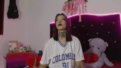 Snapshot of scarllett_bdsm chatting on June 18, 4:35 am Scarllett online show from June 18, 4:35 am