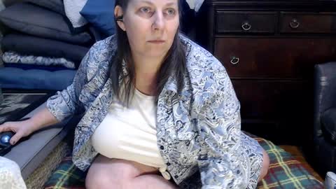 Scarlotta online show from February 2, 7:35 pm