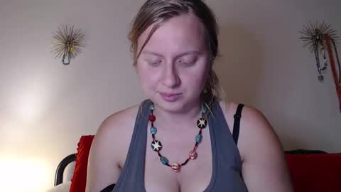 Snapshot of scartit chatting on May 6, 5:03 am ScarTit Bernhard online show from May 6, 5:03 am