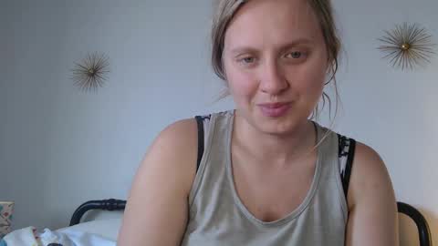 Snapshot of scartit chatting on May 26, 10:06 pm ScarTit Bernhard online show from May 26, 10:06 pm