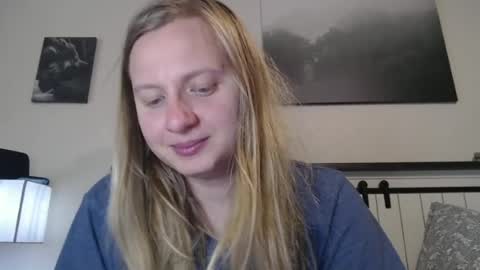 Snapshot of scartit chatting on June 22, 7:33 pm ScarTit Bernhard online show from June 22, 7:33 pm