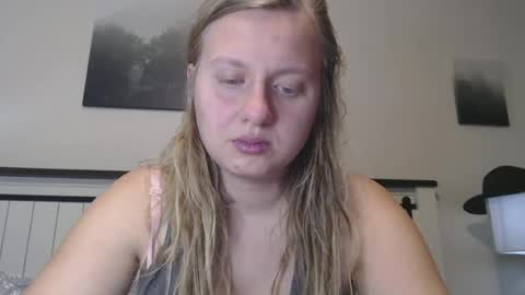 Snapshot of scartit chatting on June 25, 8:13 pm ScarTit Bernhard online show from June 25, 8:13 pm