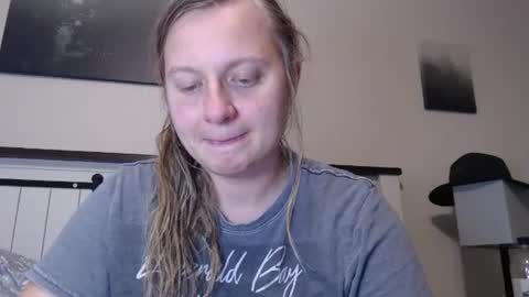 Snapshot of scartit chatting on July 5, 10:28 pm ScarTit Bernhard online show from July 5, 10:28 pm
