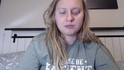 Snapshot of scartit chatting on July 7, 6:47 am ScarTit Bernhard online show from July 7, 6:47 am