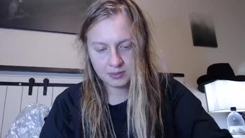 Snapshot of scartit chatting on July 26, 12:19 am ScarTit Bernhard online show from July 26, 12:19 am