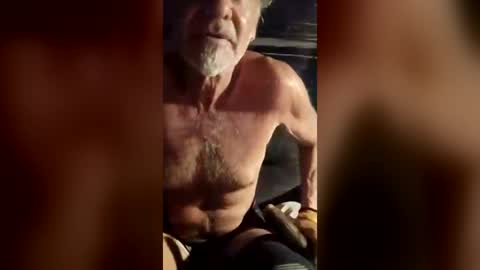 scartozzidave687 online show from August 4, 11:51 pm
