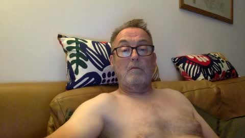 Snapshot of scbiggersballs chatting on July 12, 10:01 pm scbiggersballs online show from July 12, 10:01 pm