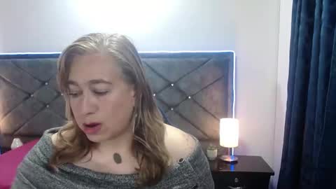 Sccarlet online show from November 16, 1:22 am