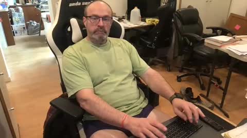 schief6218 online show from March 17, 1:54 am