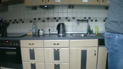 Snapshot of schlueppee chatting on December 21, 9:55 am Fritz Schluepper online show from December 21, 9:55 am