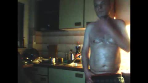 schnibschnab online show from February 19, 2:07 am