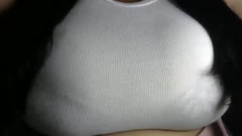 Snapshot of schoco_milf chatting on October 24, 12:01 pm mai latina online show from October 24, 12:01 pm