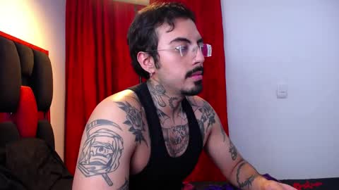 Snapshot of scockpion_ chatting on May 10, 1:11 am Alejandro help me to reach 200 thumps up online show from May 10, 1:11 am