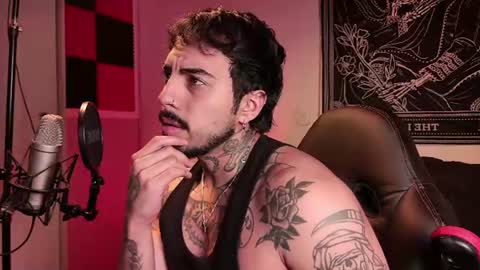 Alejandro help me to reach 200 thumps up online show from July 1, 6:59 am