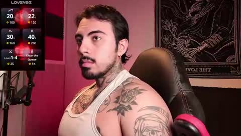 Alejandro help me to reach 200 thumps up online show from July 13, 8:50 am