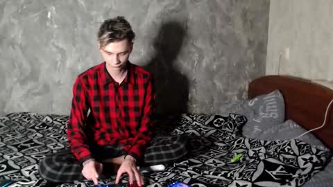 Scorpion 250 online show from January 8, 5:15 pm