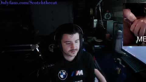 Snapshot of scotchthecat chatting on December 19, 11:25 pm Sup online show from December 19, 11:25 pm