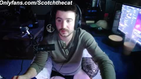 Snapshot of scotchthecat chatting on December 28, 9:19 pm Sup online show from December 28, 9:19 pm