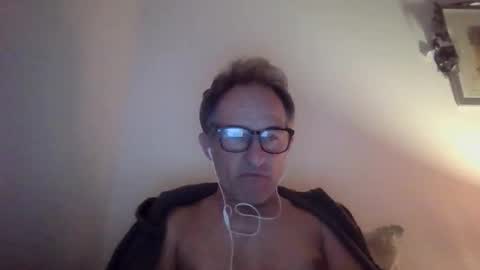 scotchwhieskie online show from April 30, 10:47 pm