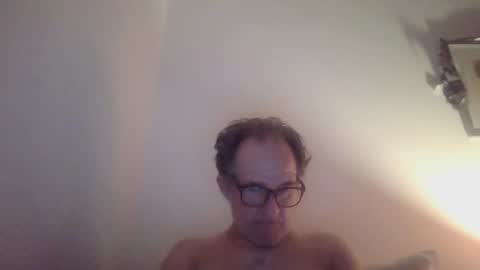 Snapshot of scotchwhieskie chatting on June 27, 10:26 pm scotchwhieskie online show from June 27, 10:26 pm