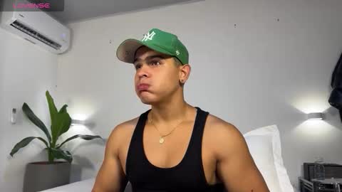 Snapshot of scott_flintt chatting on October 24, 1:13 am Andrew Flintt online show from October 24, 1:13 am