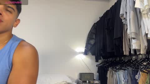 Snapshot of scott_flintt chatting on October 30, 2:35 am Andrew Flintt online show from October 30, 2:35 am