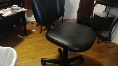 Snapshot of scottbearfun chatting on December 2, 3:12 am scottbearfun online show from December 2, 3:12 am