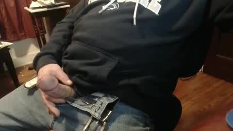 Snapshot of scottbearfun chatting on December 3, 3:36 am scottbearfun online show from December 3, 3:36 am